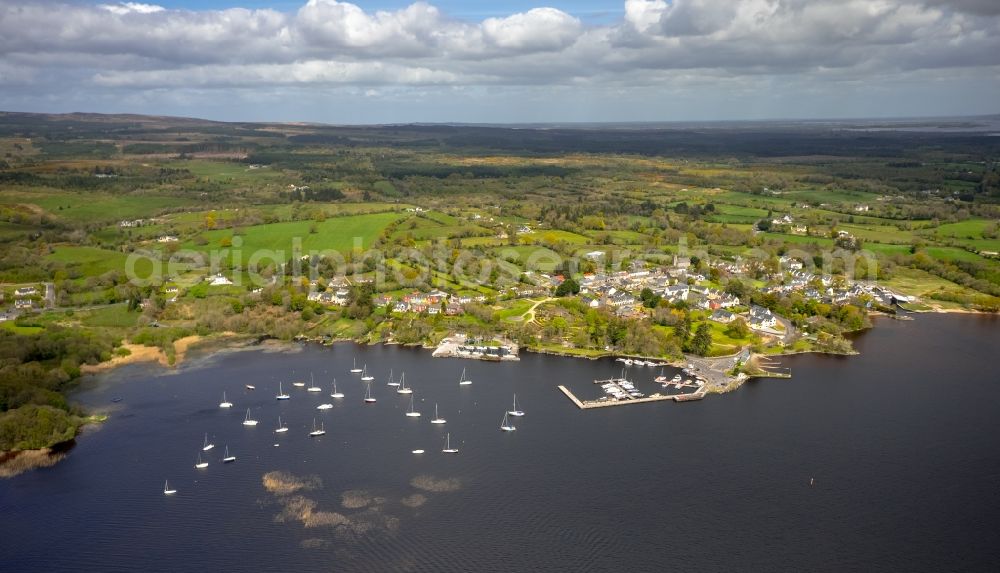 Aerial photograph Mountshannon - Center on the seacoast of North Atlantic Ocean in Mountshannon in Clare, Ireland