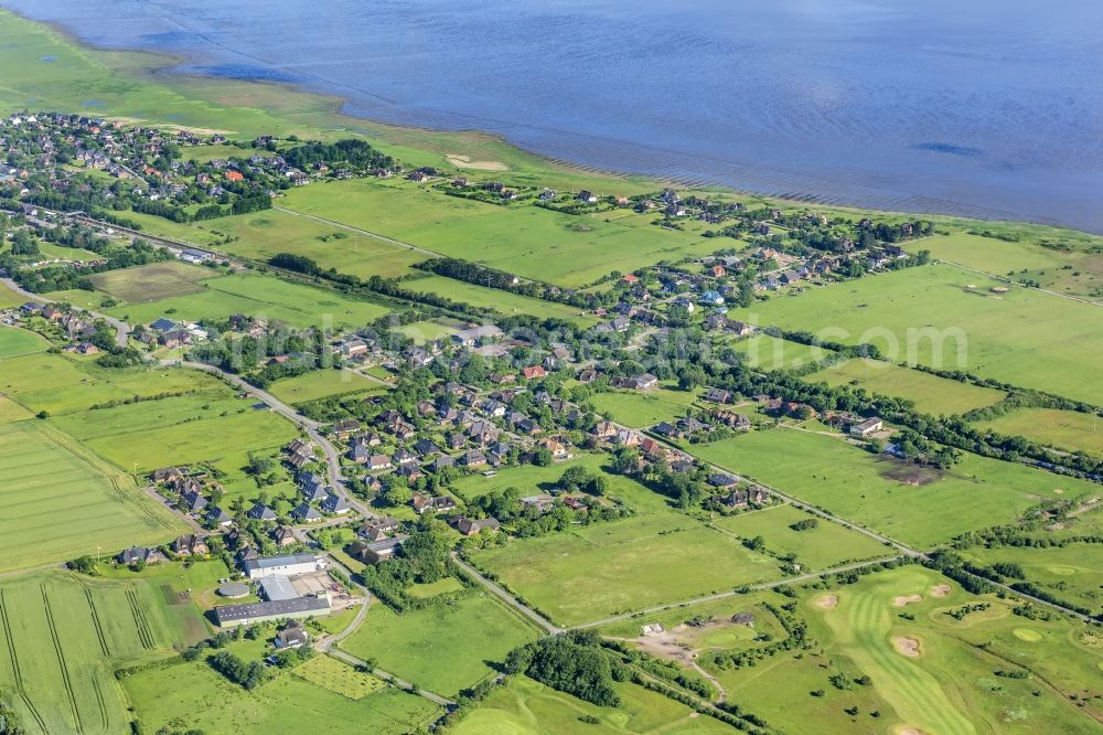 Aerial image Sylt-Ost - Center on the seacoast of North Sea on Sylt Island in Morsum in the state Schleswig-Holstein