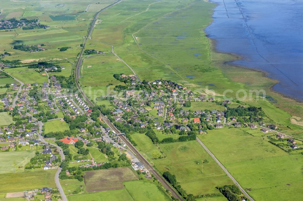 Sylt-Ost from above - Center on the seacoast of North Sea on Sylt Island in Morsum in the state Schleswig-Holstein