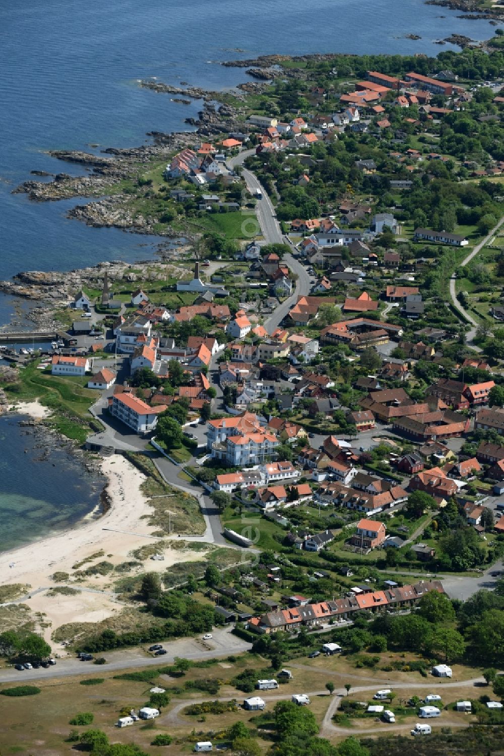 Aerial photograph Sandvig Sogn - Center on the seacoast of Baltic Sea on Bornholm Island in Sandvig Sogn in Region Hovedstaden, Denmark