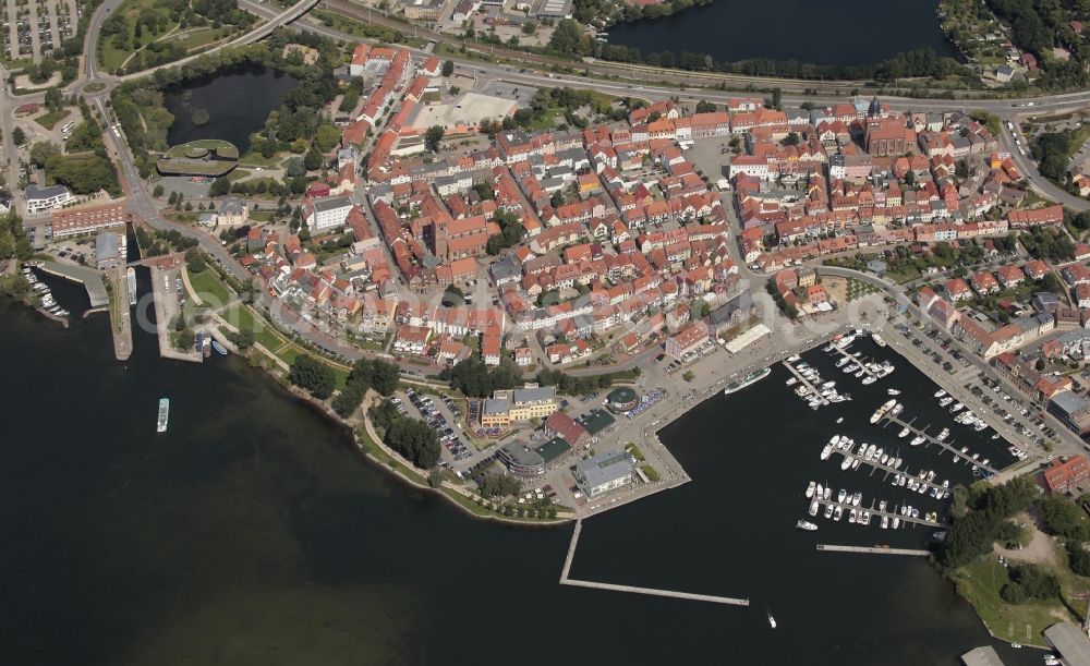 Waren (Müritz) from the bird's eye view: Village on the banks of the area Binnenmueritz in Waren ( Mueritz ) in the state Mecklenburg - Western Pomerania