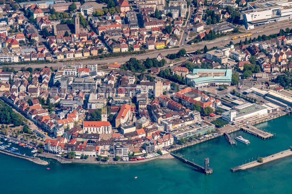 Friedrichshafen from the bird's eye view: Village on the banks of the area Lake Constance in Friedrichshafen in the state Baden-Wurttemberg, Germany