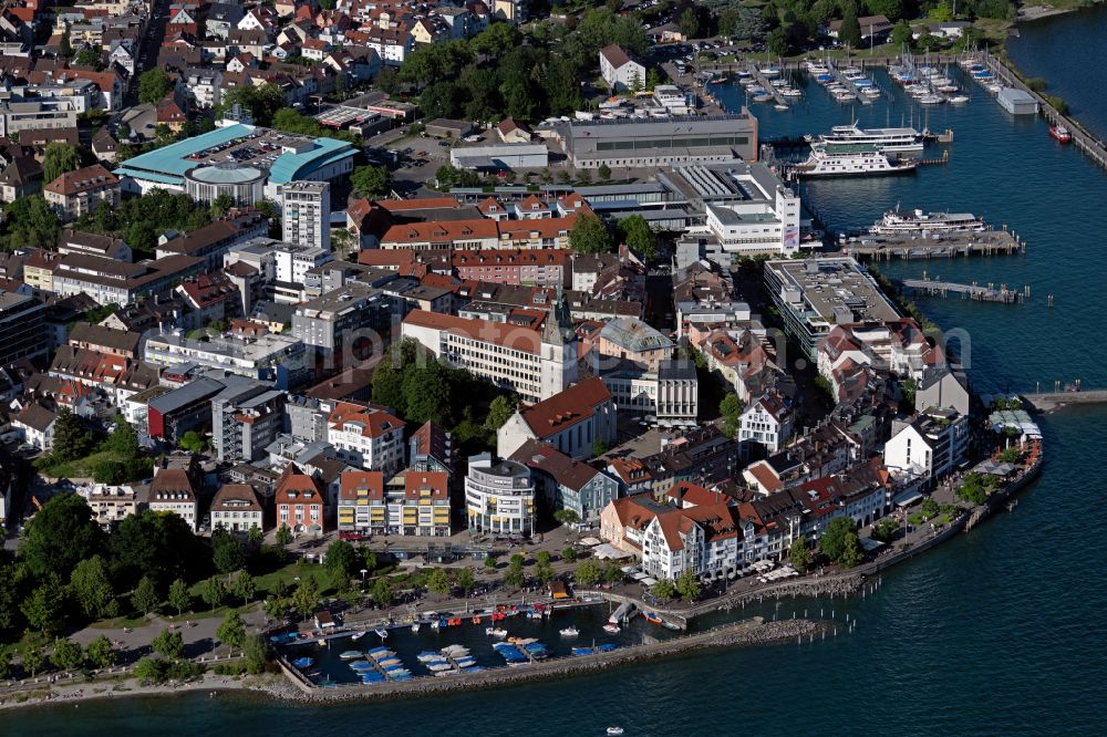 Aerial photograph Friedrichshafen - Town center of the promenade of Lake Constance in Friedrichshafen on Lake Constance in the state Baden-Wuerttemberg, Germany