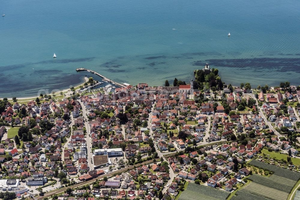 Aerial image Langenargen - Village on the banks of the area Lake Constance in Langenargen in the state Baden-Wuerttemberg, Germany