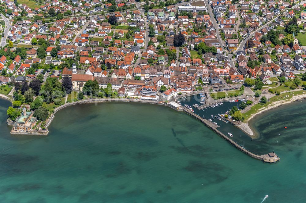 Aerial image Langenargen - Village on the banks of the area Lake Constance in Langenargen at Bodensee in the state Baden-Wuerttemberg, Germany