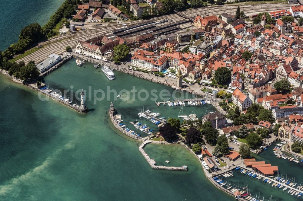 Aerial image Lindau (Bodensee) - Village on the banks of the area Lake Constance in Lindau (Bodensee) in the state Bavaria, Germany