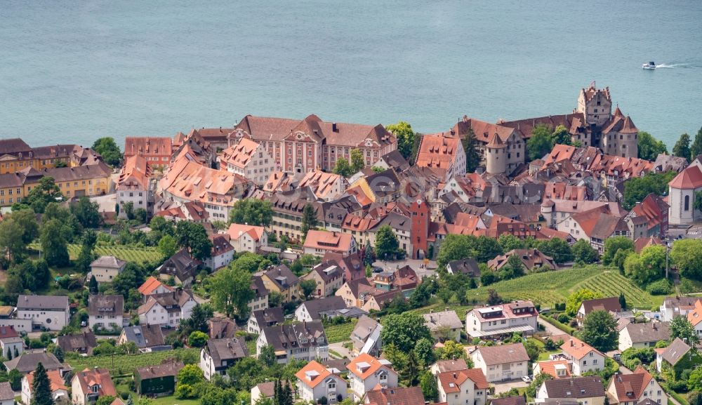 Aerial image Meersburg - Village on the banks of the area Lake Constance in Meersburg in the state Baden-Wuerttemberg, Germany