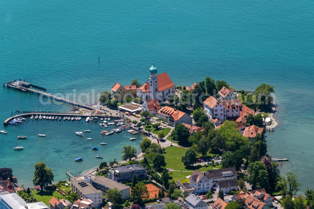 Aerial photograph Wasserburg (Bodensee) - Village on the banks of the area Lake Constance in Wasserburg (Bodensee) in the state Bavaria, Germany