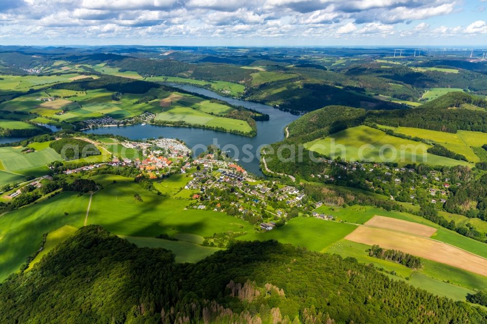 Aerial photograph Heringhausen - Village on the banks of the area of Diemel in Heringhausen in the state Hesse, Germany