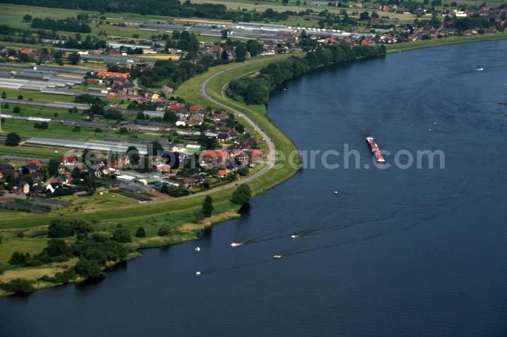 Aerial image Hamburg Warwisch - Village on the banks of the area Elbe - river course in Hamburg Warwisch