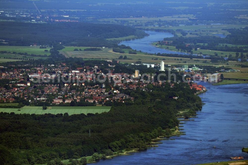 Lauenburg Elbe from above - Village on the banks of the area Elbe - river course in Lauenburg Elbe in the state Schleswig-Holstein