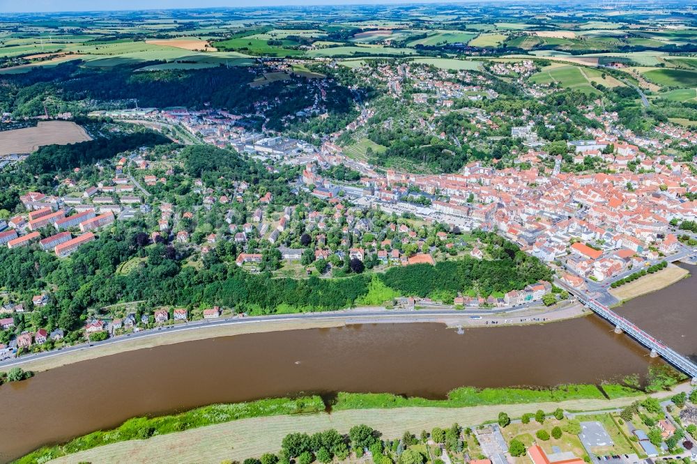 Meißen from the bird's eye view: Village on the banks of the area Elbe - river course in Meissen Rauenthal in the state Saxony, Germany