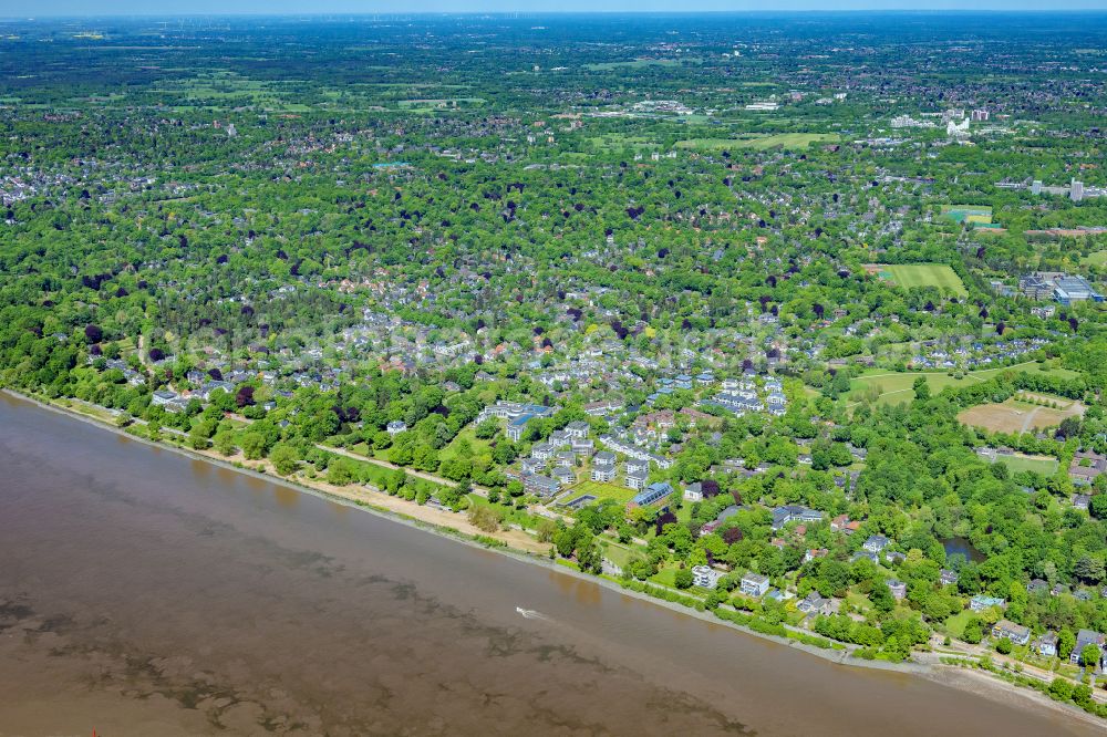 Aerial photograph Hamburg - Village on the banks of the area Elbe - river course in the district Nienstedten in Hamburg, Germany