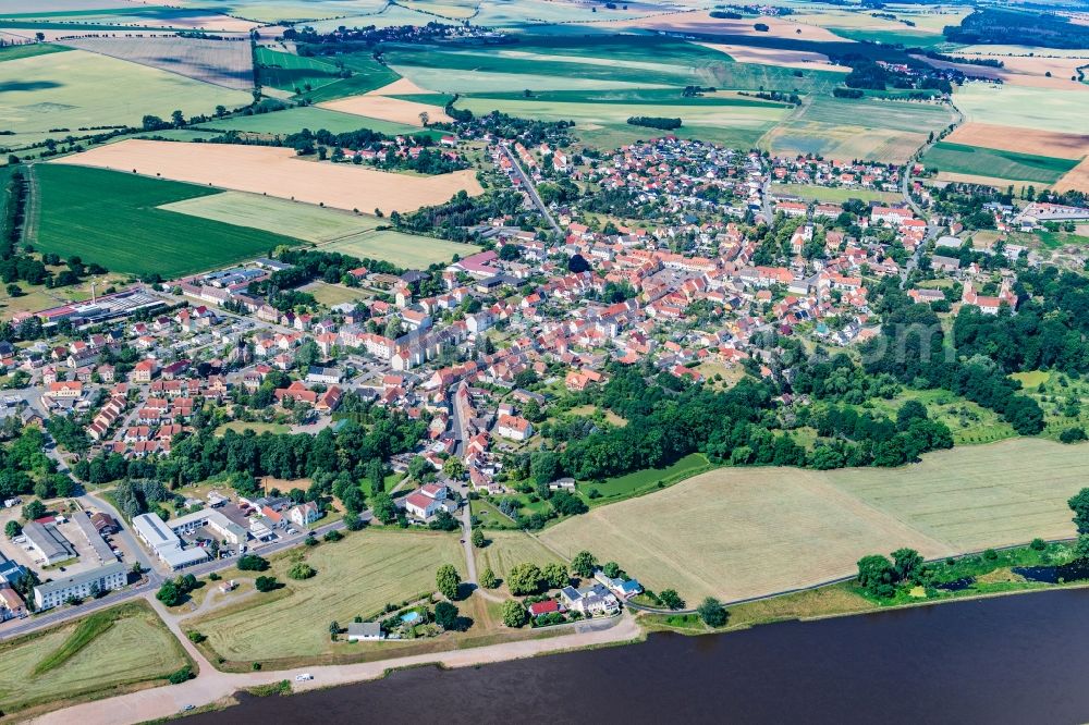 Aerial photograph Strehla - Village on the banks of the area Elbe - river course in Strehla in the state Saxony, Germany