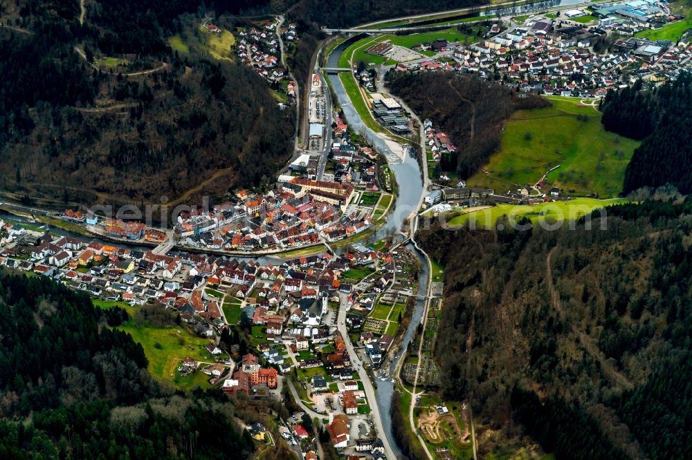 Aerial image Wolfach - Village on the banks of the area Kinzig - river course in Wolfach in the state Baden-Wuerttemberg, Germany