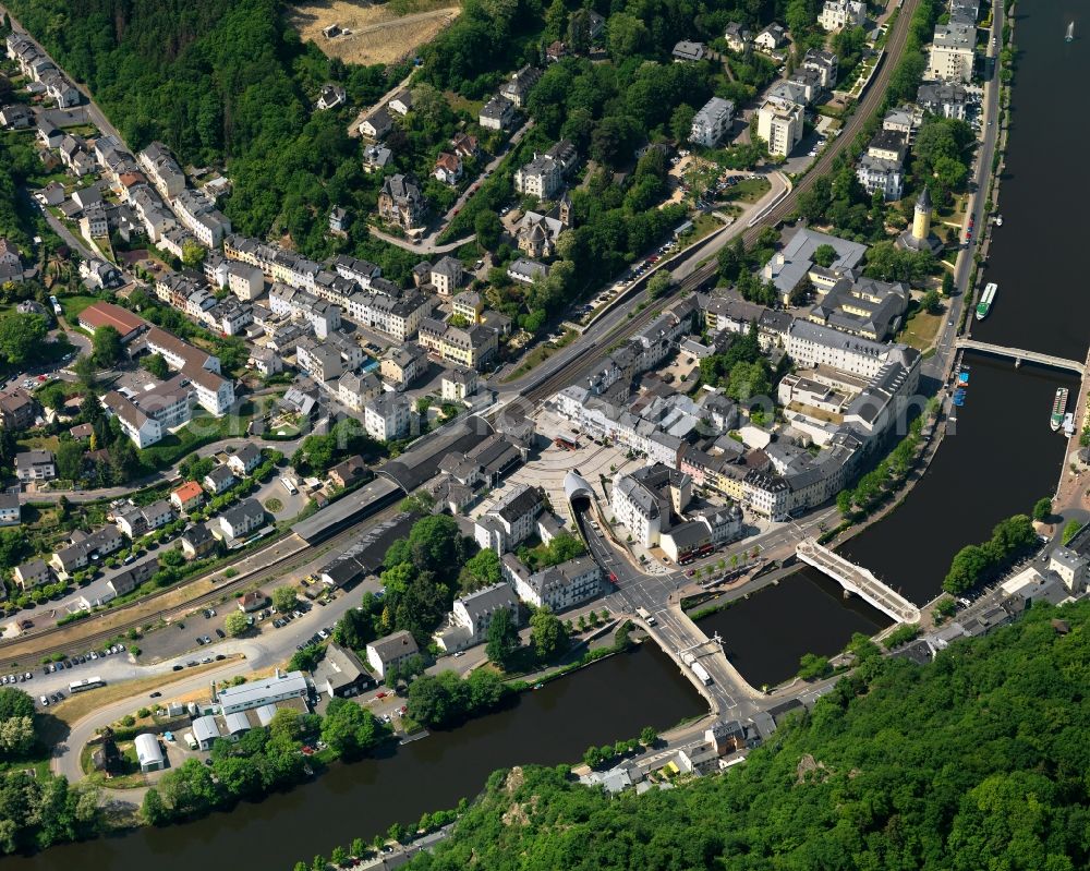 Aerial image Bad Ems - Village on the banks of the area Lahn - river course in Bad Ems in the state Rhineland-Palatinate