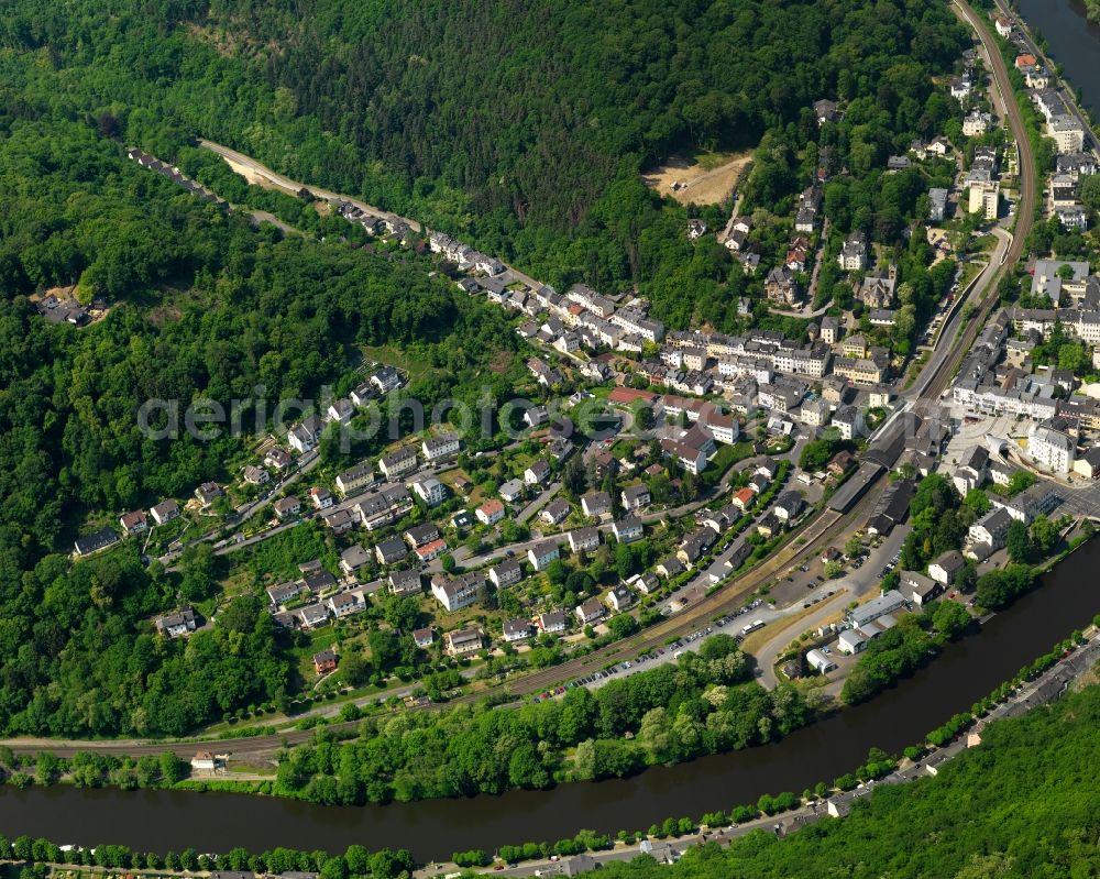 Aerial photograph Bad Ems - Village on the banks of the area Lahn - river course in Bad Ems in the state Rhineland-Palatinate