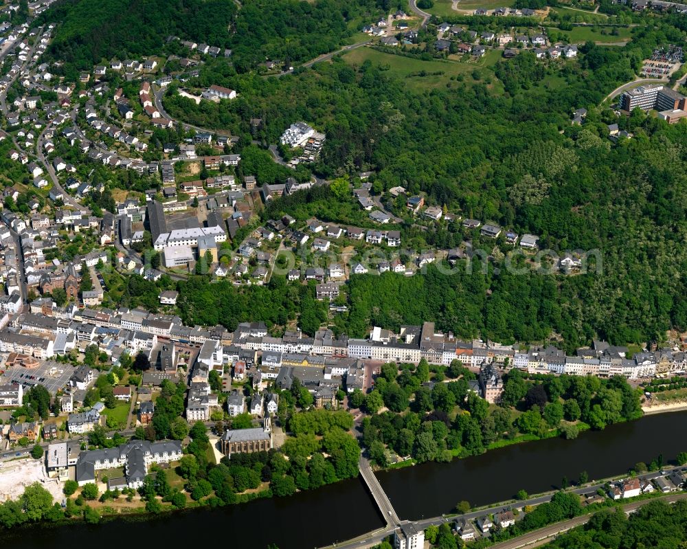 Bad Ems from the bird's eye view: Village on the banks of the area Lahn - river course in Bad Ems in the state Rhineland-Palatinate