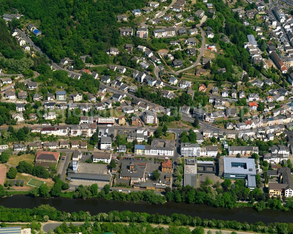 Aerial photograph Bad Ems - Village on the banks of the area Lahn - river course in Bad Ems in the state Rhineland-Palatinate