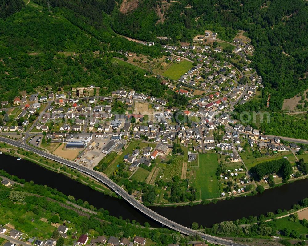 Fachbach from above - Village on the banks of the area Lahn - river course in Nievern in the state Rhineland-Palatinate