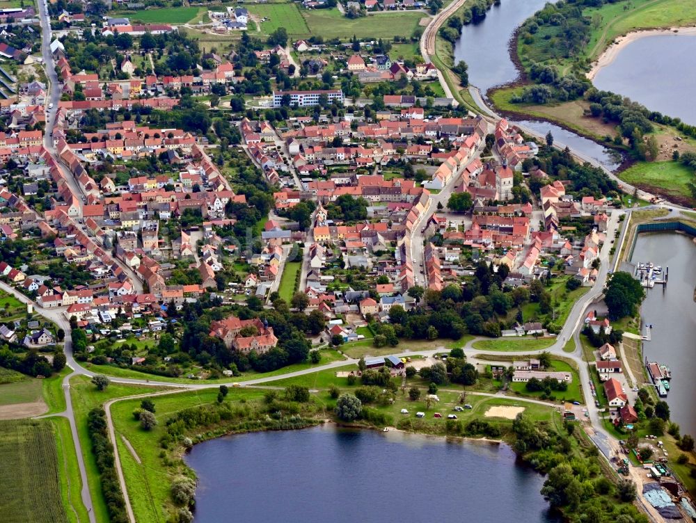 Aerial photograph Mühlberg/Elbe - Village on the banks of the area lake in Muehlberg/Elbe in the state Brandenburg, Germany