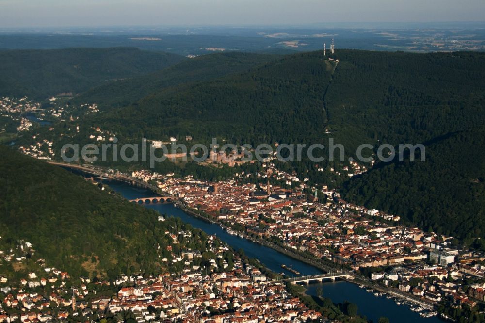 Aerial photograph Heidelberg - Village on the banks of the area Neckar river course in Heidelberg in the state Baden-Wuerttemberg