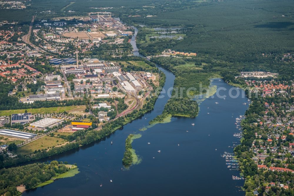 Hennigsdorf from above - Village on the banks of the area Nieder-Neuendorfer See in Hennigsdorf in the state Brandenburg, Germany