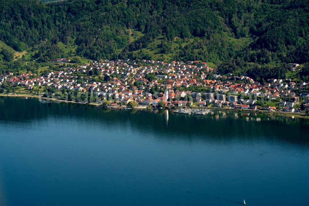 Sipplingen from above - Village on the banks of the area Obersee - Bodensee in Sipplingen in the state Baden-Wuerttemberg