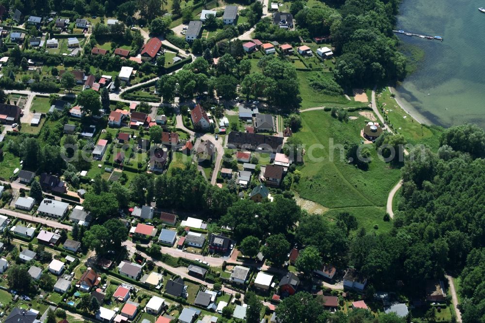 Zislow from the bird's eye view: Village on the banks of the area Plauer See in Zislow in the state Mecklenburg - Western Pomerania