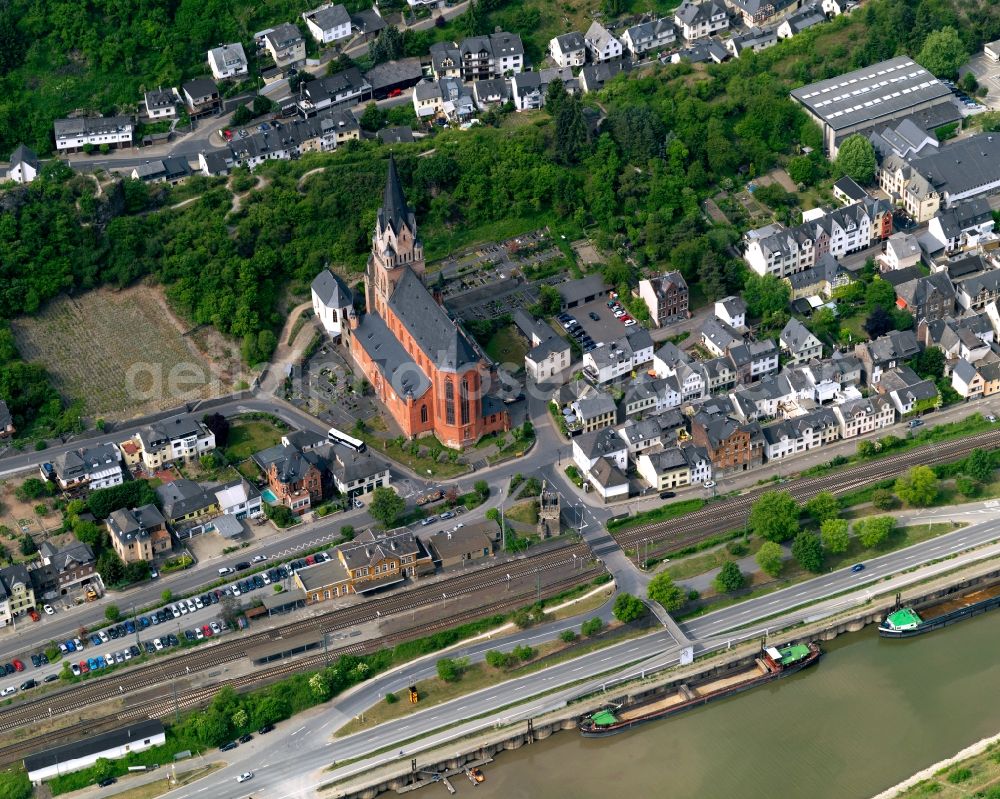 Aerial image Oberwesel - Village on the banks of the area Rhine - river course in Oberwesel in the state Rhineland-Palatinate