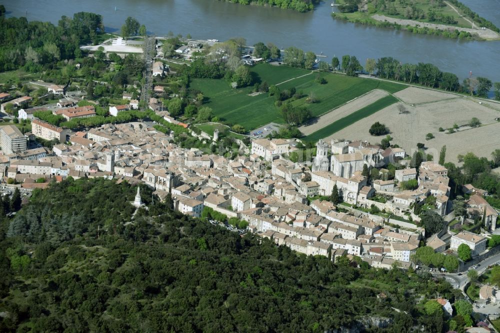 Aerial photograph Viviers - Village on the banks of the area Rotten - river course in Viviers in Auvergne Rhone-Alpes, France