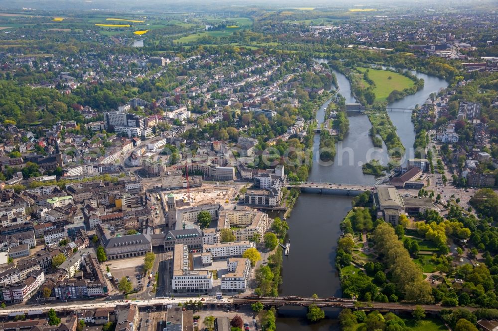 Mülheim an der Ruhr from above - Village on the banks of the area Ruhr - river course in Muelheim on the Ruhr in the state North Rhine-Westphalia