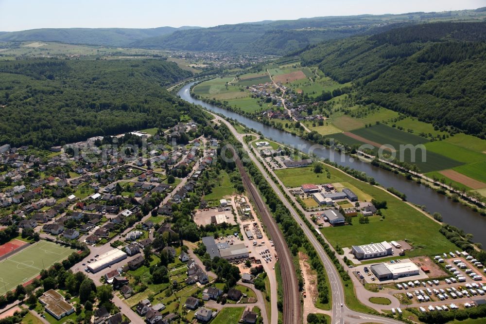 Aerial image Saarburg - Village on the banks of the area Saar - river course in Saarburg in the state Rhineland-Palatinate