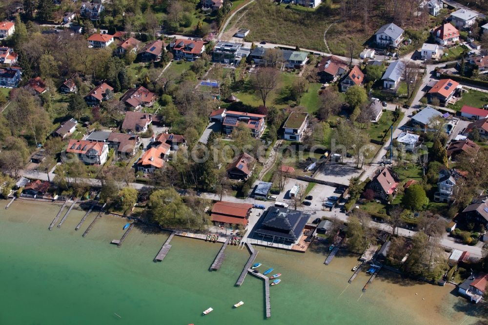 Aerial photograph Wörthsee - Village on the banks of the area SEEHAUS RAABE along the Seestrasse in the district Steinebach in Woerthsee in the state Bavaria, Germany