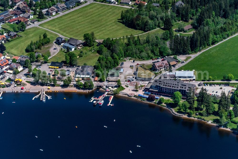 Aerial image Titisee-Neustadt - Village on the banks of the area lake Titisee in Titisee-Neustadt in the state Baden-Wurttemberg