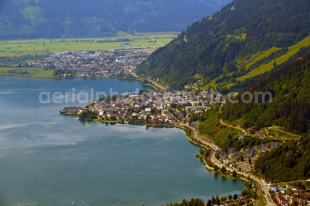 Aerial image Zell am See - Village on the banks of the area Zeller See in Zell am See in Salzburg, Austria