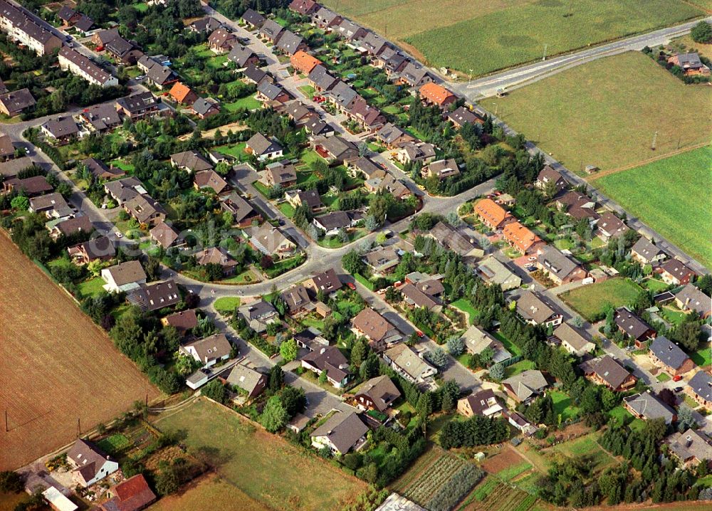 Rheinberg from above - The district Alpsray in Rheinberg in the state North Rhine-Westphalia