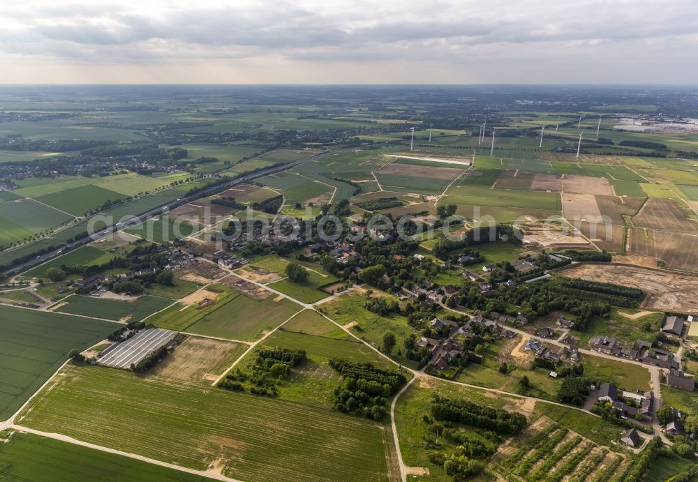 Aerial photograph Erkelenz OT Borschmich - View of District Borschmich, derelict district of Erkelenz on the edge of lignite mining Garzweiler I at Erkelenz in the state of North Rhine-Westphalia