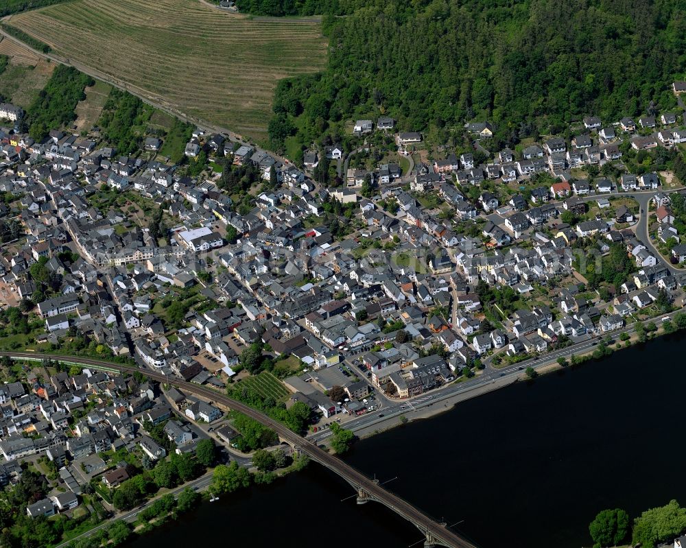 Aerial photograph Güls, Koblenz - The district Guels in Koblenz in the state Rhineland-Palatinate