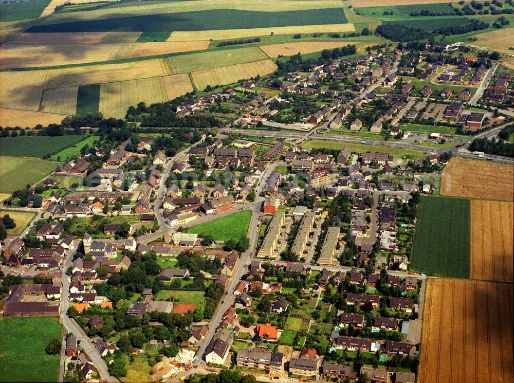 Aerial photograph Duisburg - The district Muendelheim in Duisburg in the state North Rhine-Westphalia