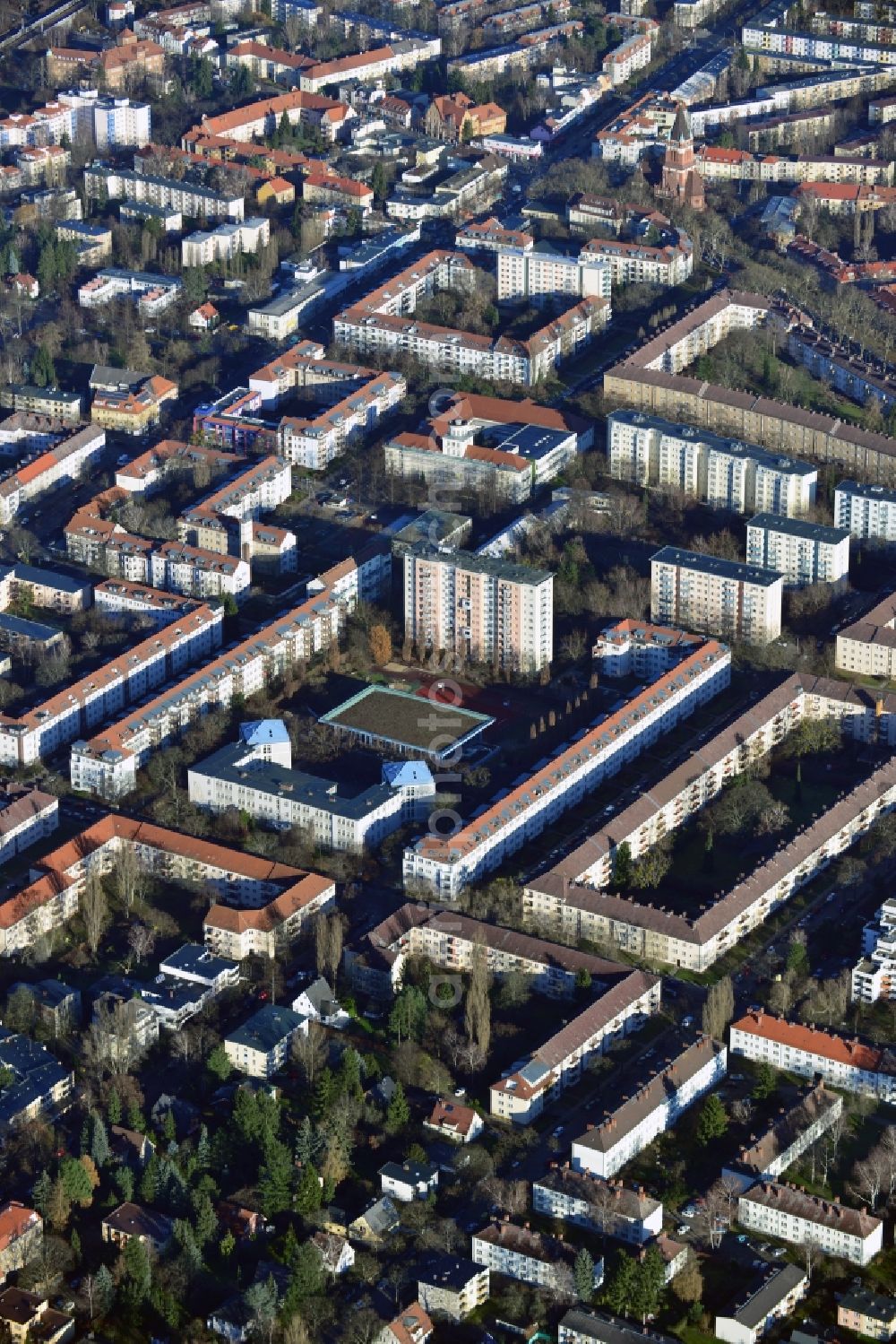 Berlin OT Lankwitz from above - View of a residential area Kaiser-Wilhelm-Straße / corner Paul-Schneider-Straße with old buildings and prefabricated houses in the district Lankwitz of Berlin