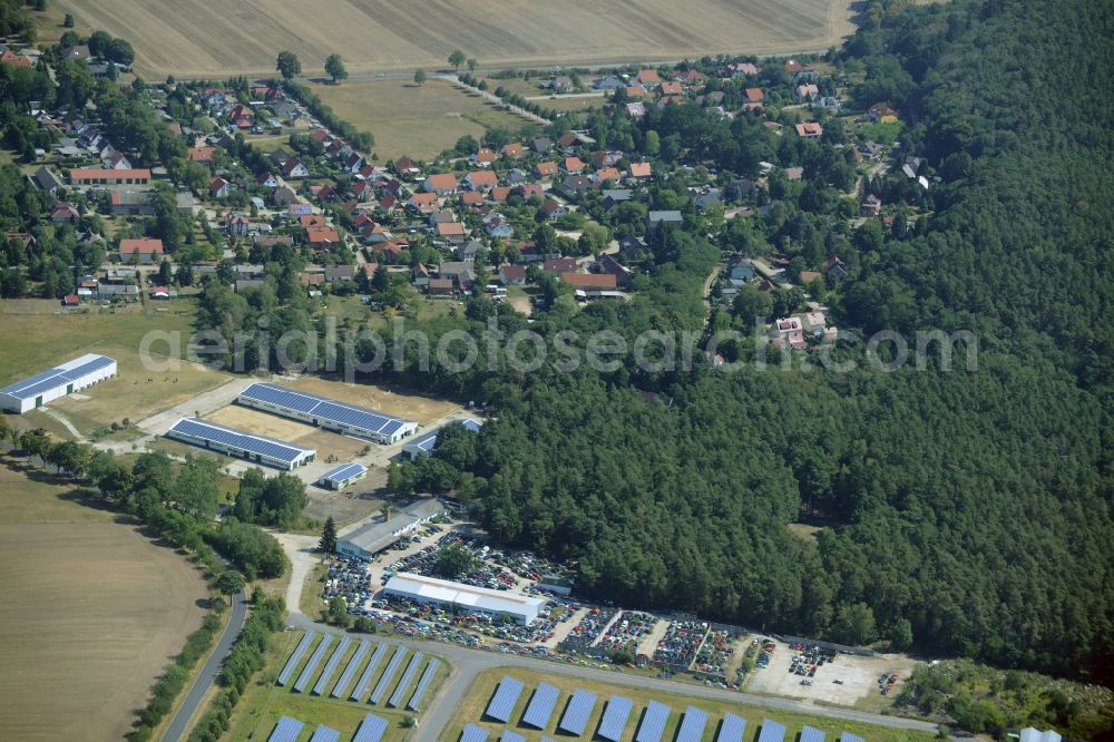 Aerial photograph Rietz-Neuendorf - View of the Alt-Golm part in the North of the borough of Rietz-Neuendorf in the state of Brandenburg. The residential village is surrounded by fields, forest and solar plants