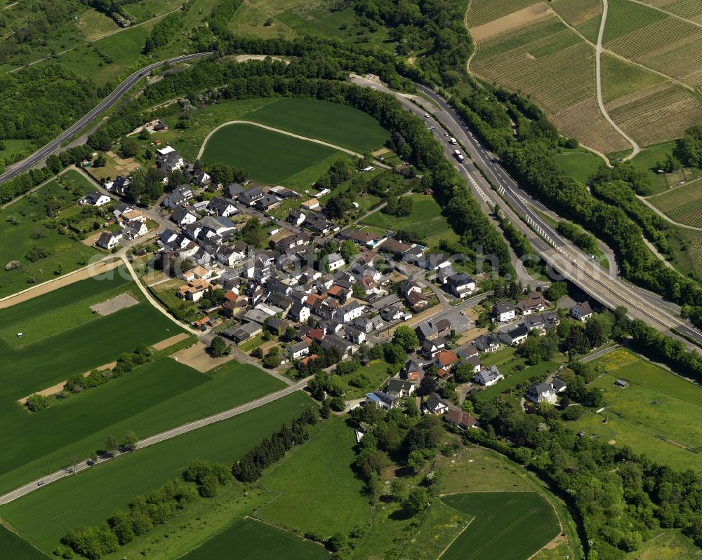 Aerial image Bad Neuenahr-Ahrweiler - View of the Ehlingen part of Bad Neuenahr-Ahrweiler in the state of Rhineland-Palatinate. Ehlingen is located in the East of the borough next to the federal motorway A 571. It is surrounded by woods, meadows and fields