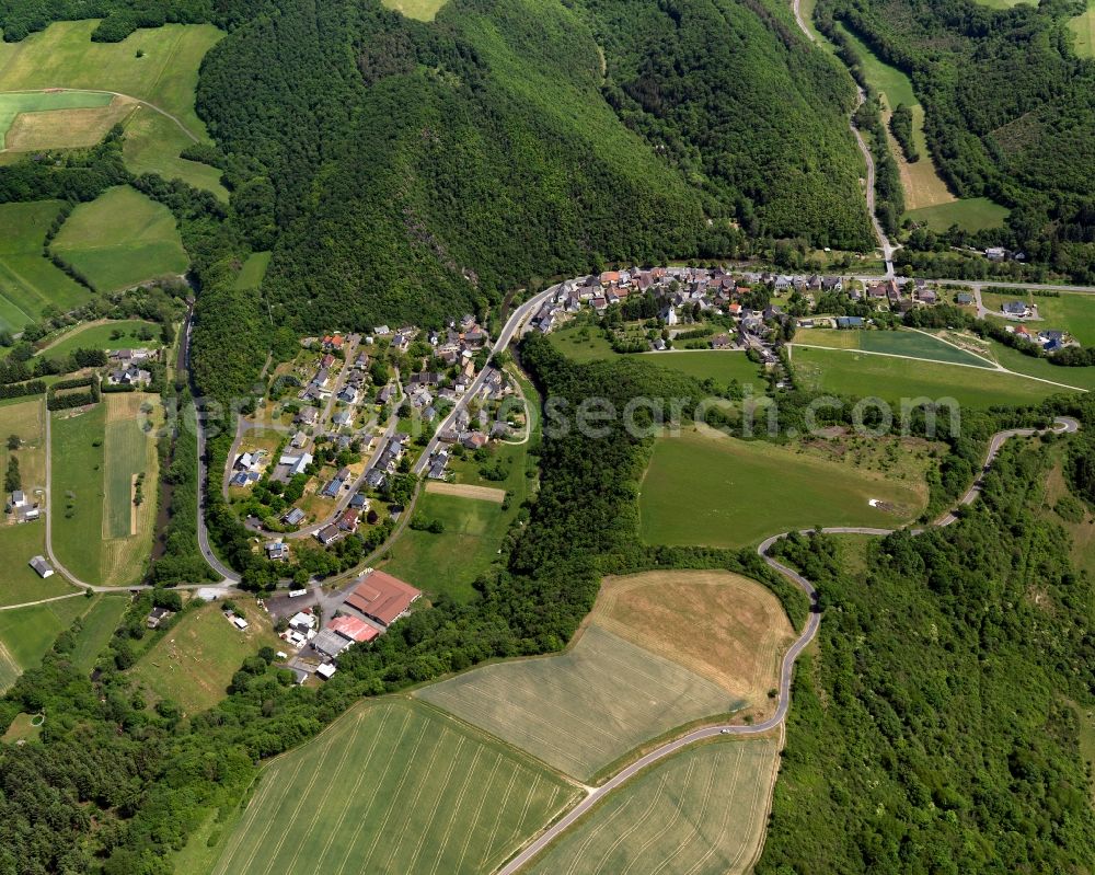 Aerial photograph Kellenbach - View of Kellenbach on Mount Wilson in the state of Rhineland-Palatinate. Kellenbach is located on the Hunsrueck Slate and Castle Road