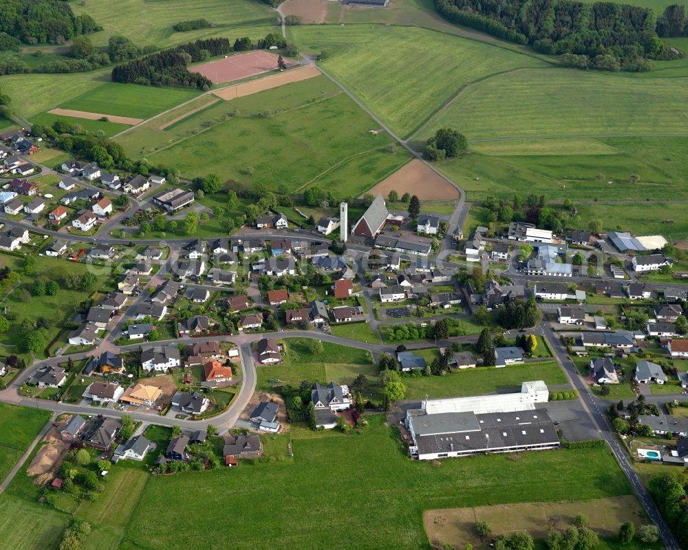 Kölbingen from the bird's eye view: View of the Moellingen part of Koelbingen in the state of Rhineland-Palatinate. The borough and municipiality Koelbingen is located in the county district of Westerwaldkreis and is a rural residential borough. Koelbingen is surrounded by agricultural land, hills and meadows and located in a valley between Geisenwald forest and Ruhscheid. It consists of three part such as Moellingen