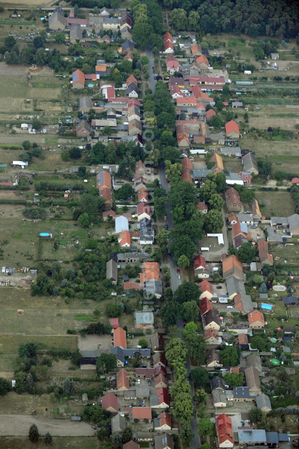 Aerial image Nuthetal - View of the Philippsthal part of the borough of Nuthetal in the state Brandenburg. Philippsthal is an agricultural village sitting on a county road in the county district of Potsdam-Mittelmark