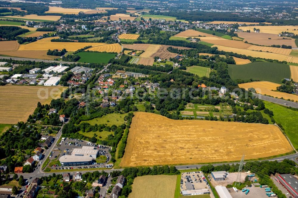 Witten from the bird's eye view: View of the area around Annener Berg in the East of Stockumer Strasse in the Annen part of Witten in the state of North Rhine-Westphalia. The area includes the Blote-Vogel School and the Institute for Waldorfpaedagogik