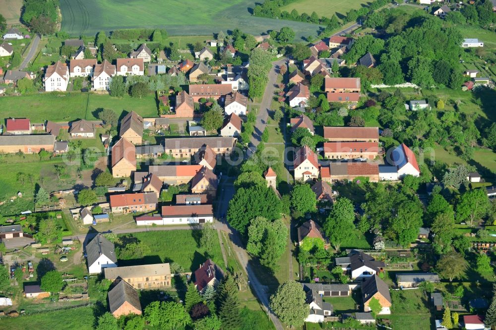 Aerial photograph Vielitzsee - View of the Vielitz part in the borough of Vielitzsee in the state of Brandenburg. The borough is located in the Ostprignitz-Ruppin county district. Vielitz is located on the Southern shore of the lake