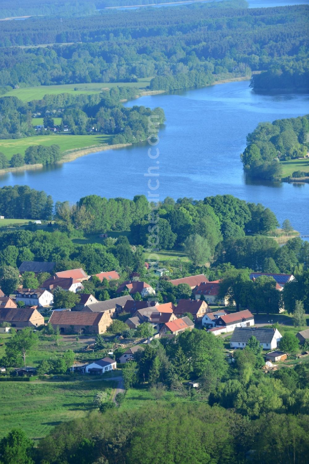 Vielitzsee from the bird's eye view: View of the Vielitz part and lake in the borough of Vielitzsee in the state of Brandenburg. The borough is located in the Ostprignitz-Ruppin county district. Vielitz is located on the Southern shore of the lake