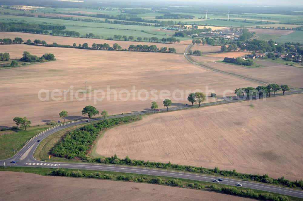 BEESKOW from above - Blick auf die Ortsumfahrung der Bundesstrasse B 87 bei Beeskow. Landesbetrieb Straßenwesen Brandenburg (